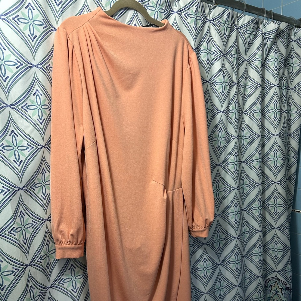 Eloquii Soft Coral Long Sleeve Dress with Ruching, Long Bell Sleeves EUC - Picture 4 of 8